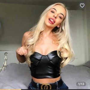 Black cropped pleather corset top!